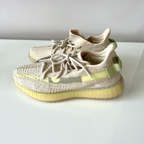 NEW!!! Yeezy Adidas 350V2 Flax size 6,5 US